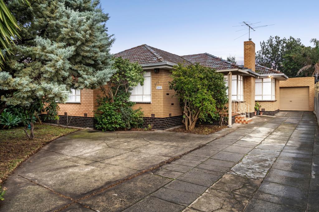 211 Milleara Rd, Keilor East, VIC 3033