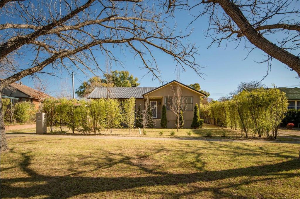 14 Bundeela St, Narrabundah, ACT 2604