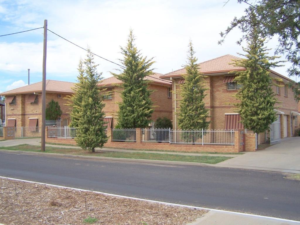 1/4-6 Dover St, Moree, NSW 2400