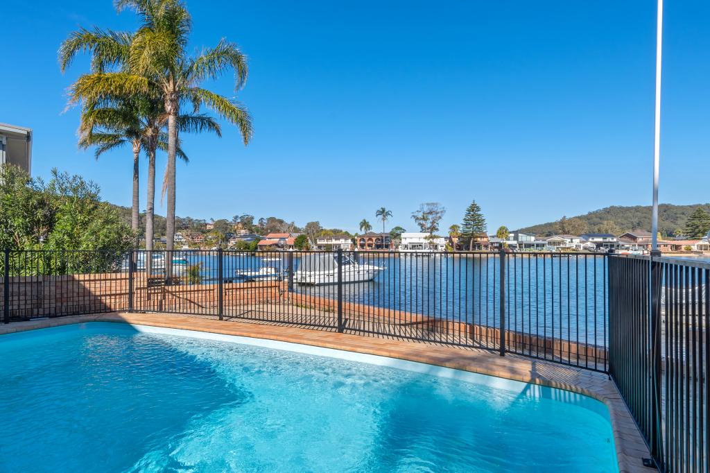 42 Helmsman Bvd, St Huberts Island, NSW 2257