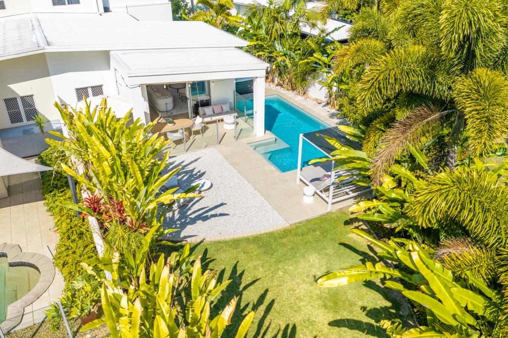 7015A VISTA DR, BENOWA, QLD 4217
