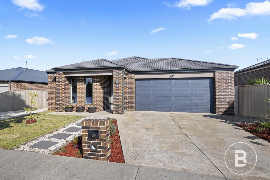 35 Elegante Rd, Winter Valley, VIC 3358