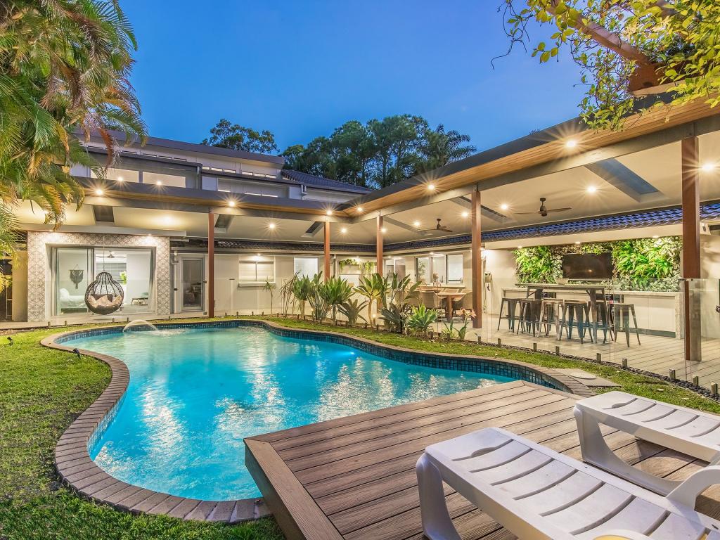 11 Karratha Ct, Mermaid Waters, QLD 4218