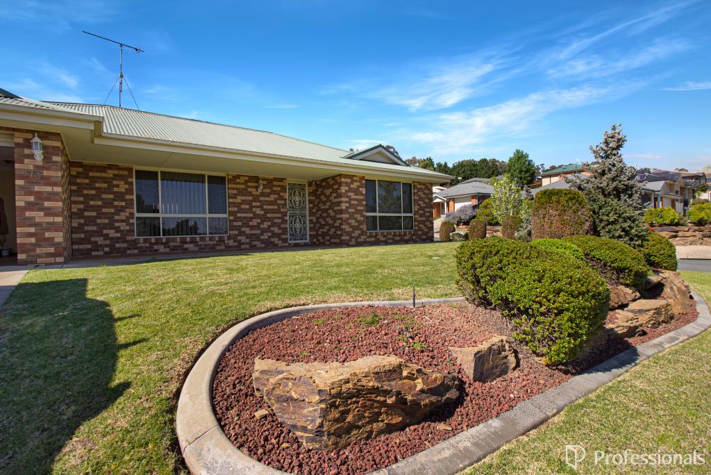 73 Brooklyn Dr, Bourkelands, NSW 2650