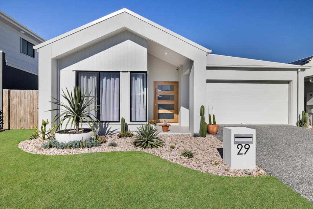 29 LINDEMAN CRES, BANYA, QLD 4551