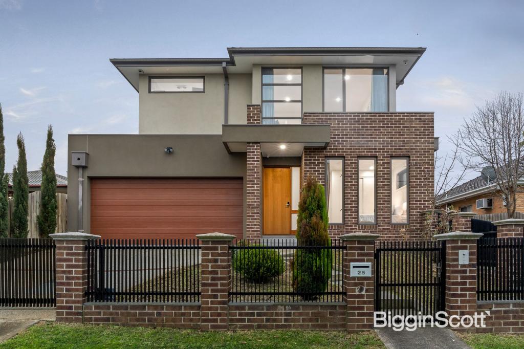 25 Queens Ave, Doncaster, VIC 3108