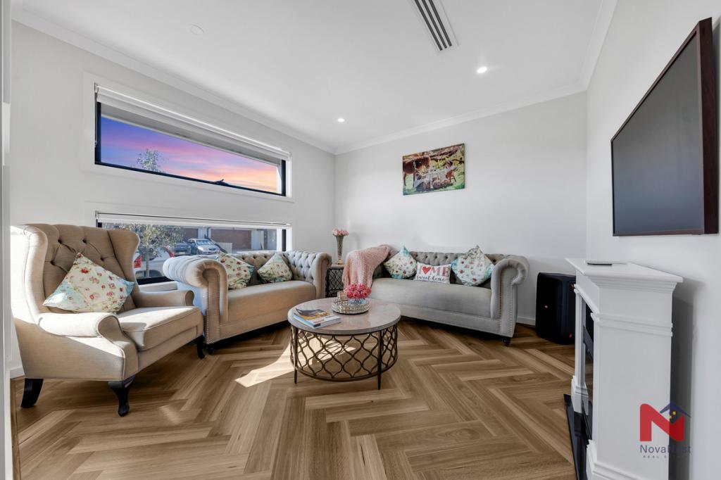 63 Charleston Rd, Deanside, VIC 3336