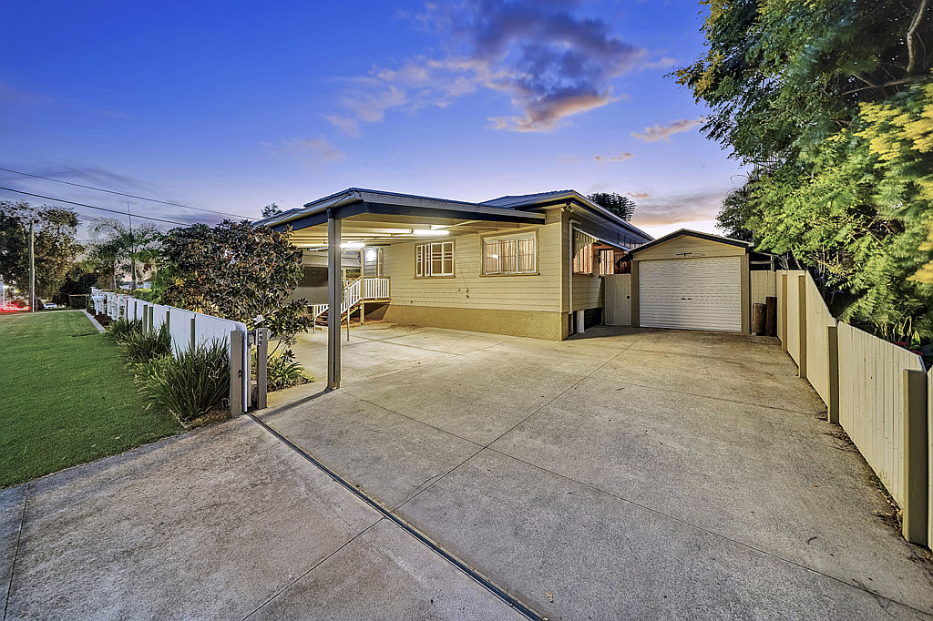 23 Easton St, Silkstone, QLD 4304