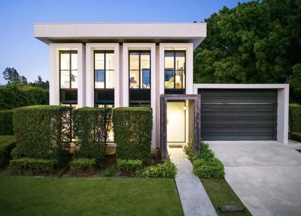 1 The Boulevarde, Benowa, QLD 4217