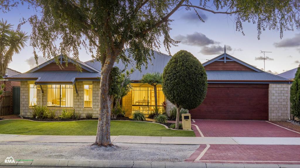 230 Peelwood Pde, Halls Head, WA 6210