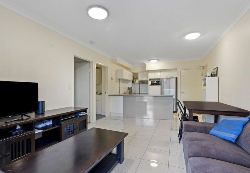 6/300 Sir Fred Schonell Dr, St Lucia, QLD 4067