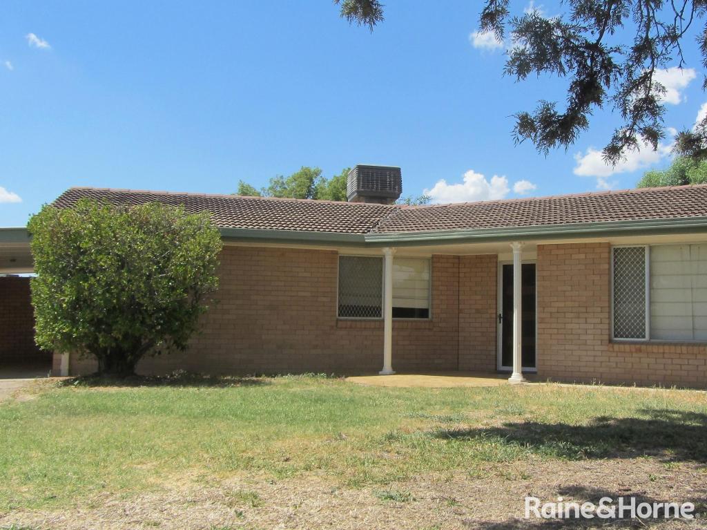 15 Logan St, Moree, NSW 2400