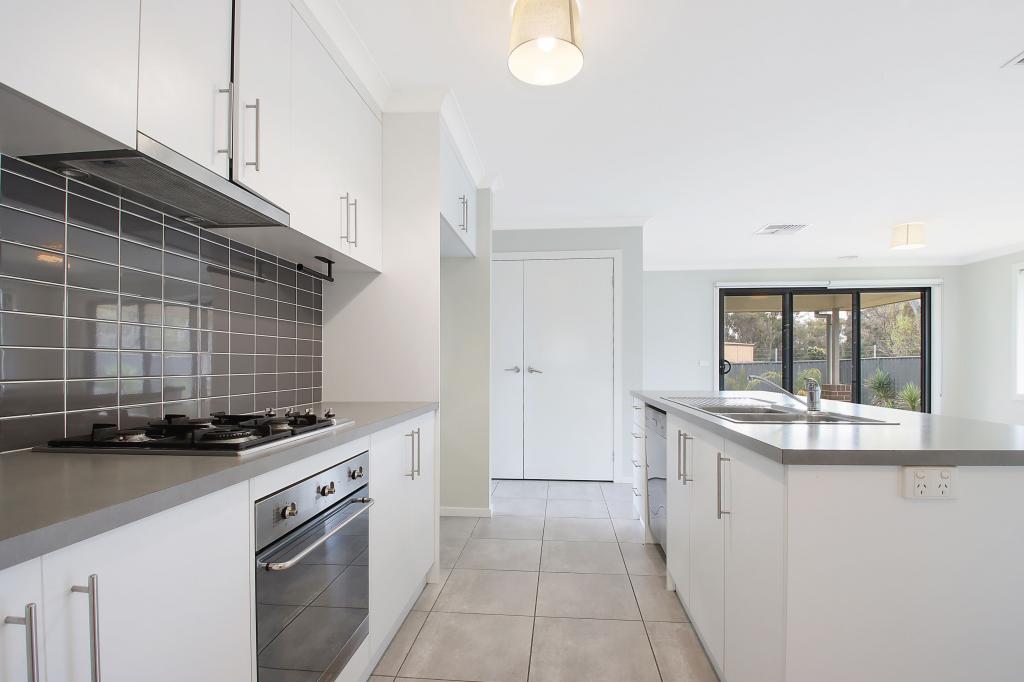 48 Riverboat Dr, Thurgoona, NSW 2640