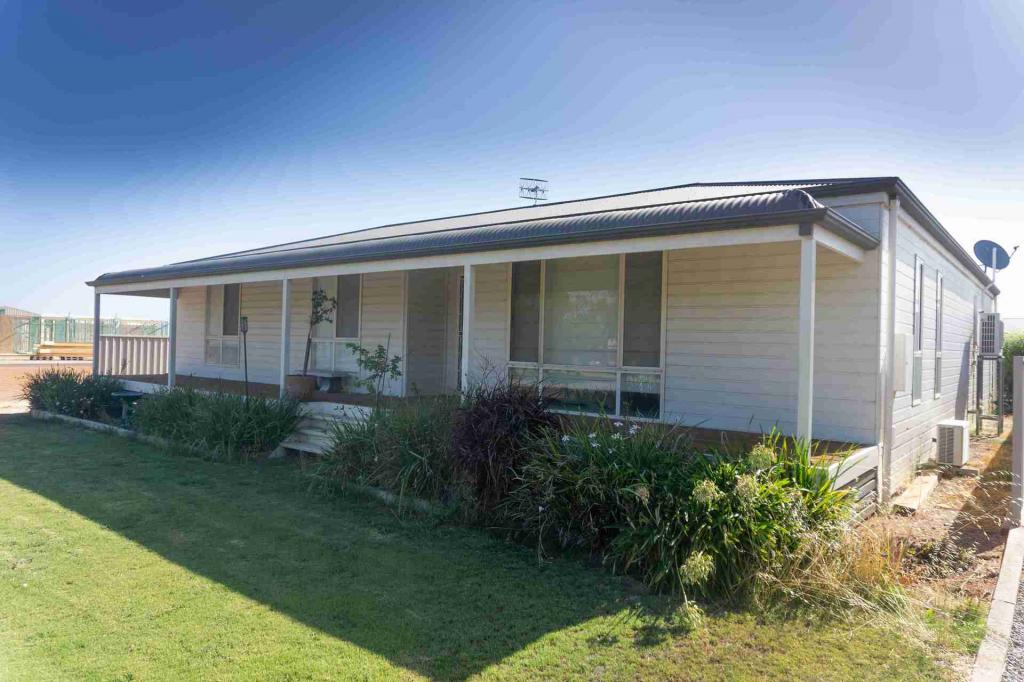 12 Arno Bay Rd, Cleve, SA 5640