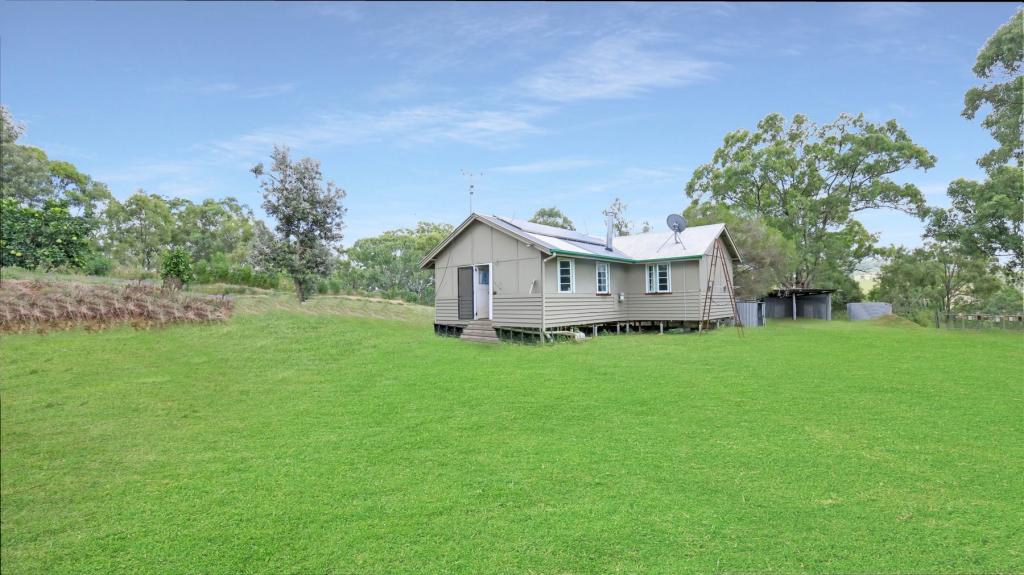 177 SCHULTZ RD, COALBANK, QLD 4352