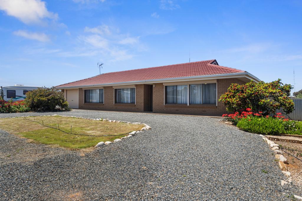 11 Cronin St, Jamestown, SA 5491