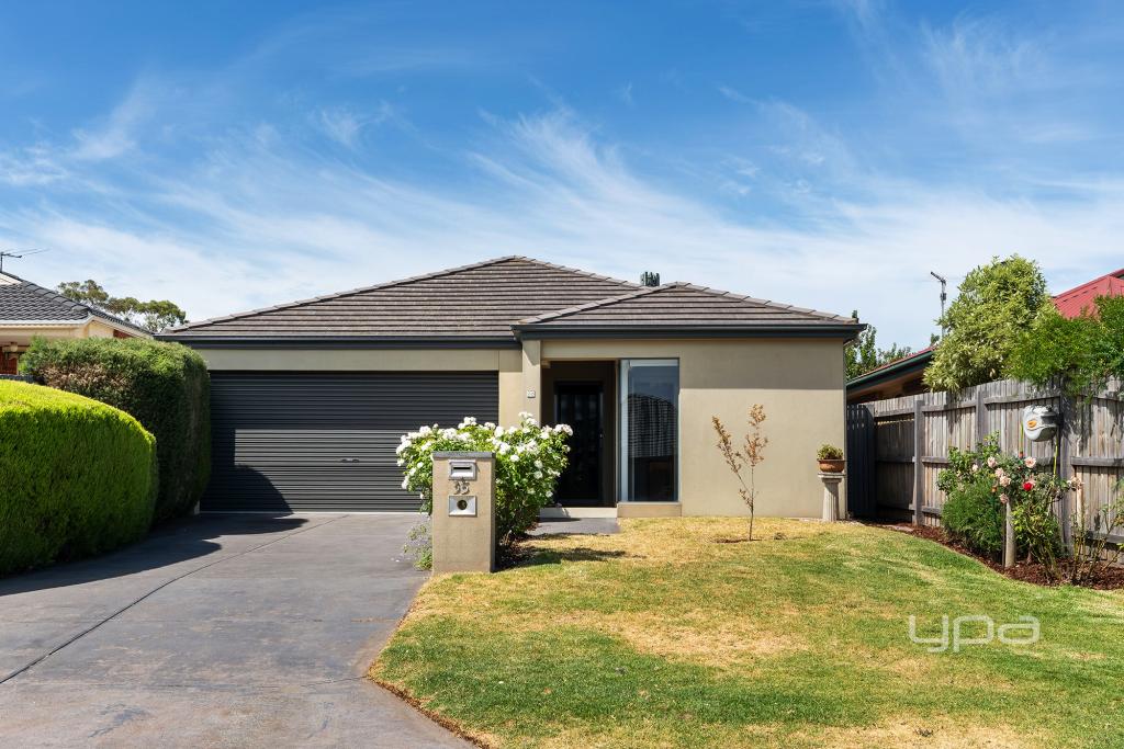 35 Burunda Rd, Rosebud, VIC 3939