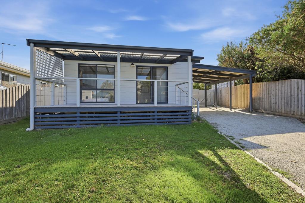 44 Coral St, Cape Paterson, VIC 3995