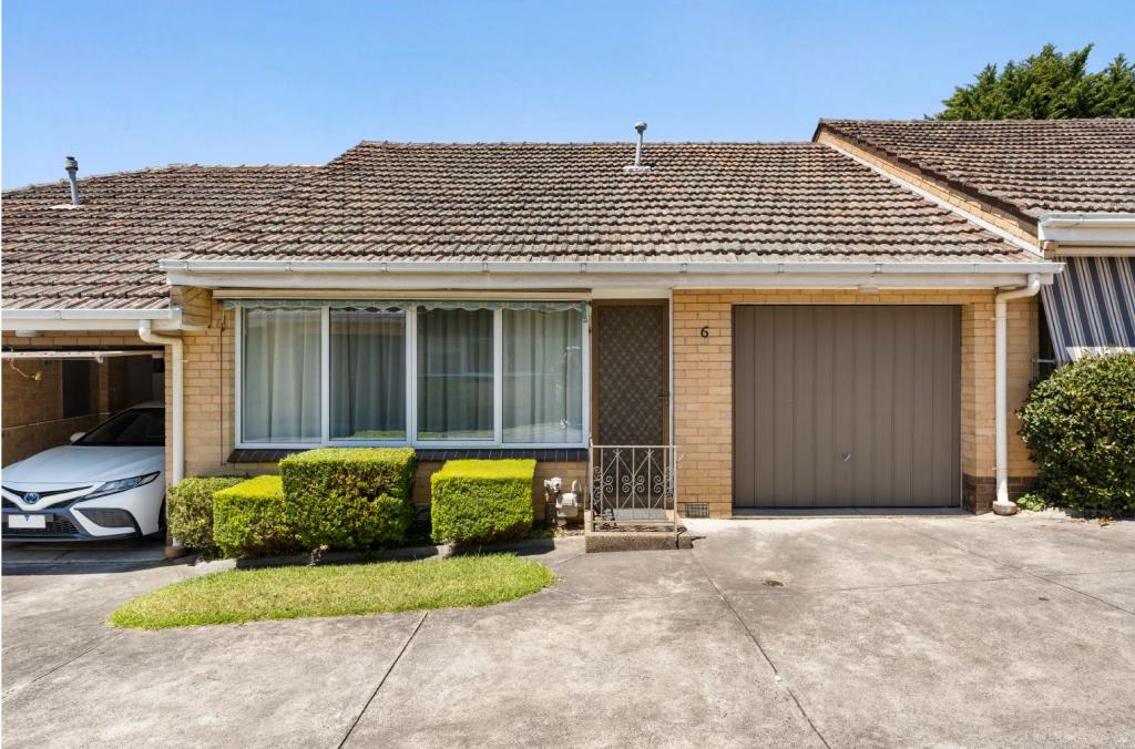 6/11-13 Kilburn St, Strathmore, VIC 3041