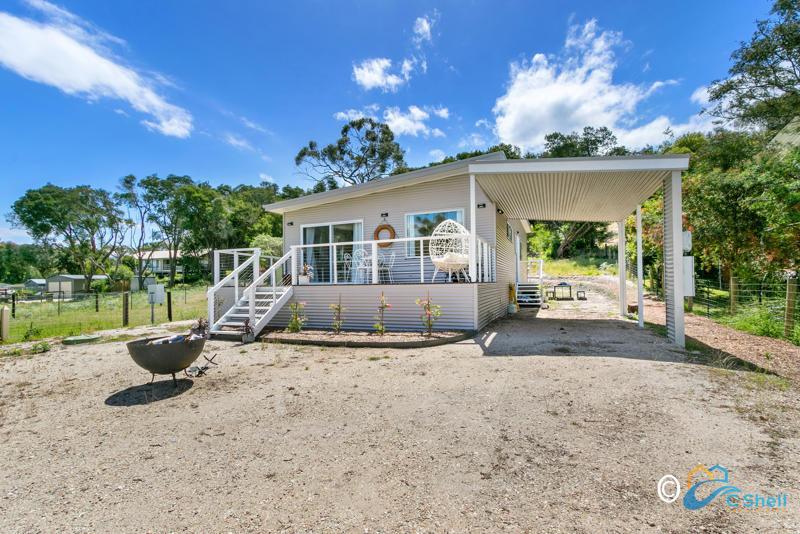 319 National Park Rd, Loch Sport, VIC 3851