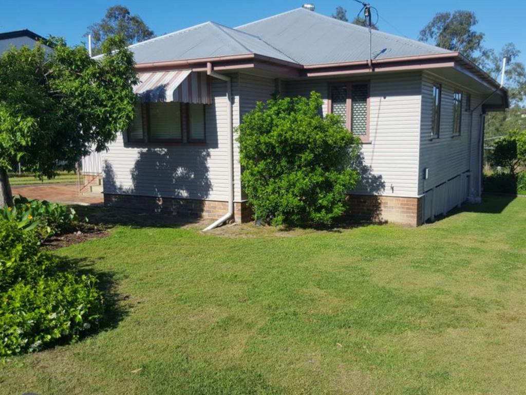 38 Duncan St, Riverview, QLD 4303