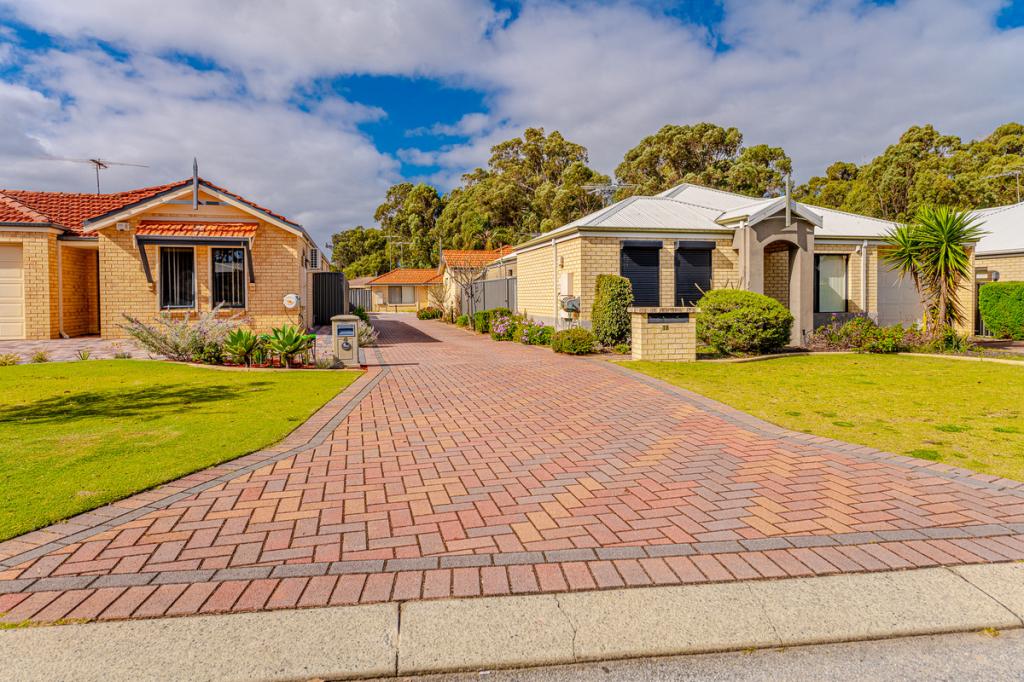 6/18 Irrawaddy Dr, Greenfields, WA 6210