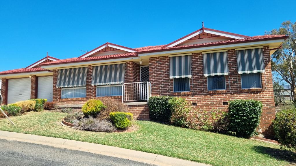 10 Coolamine Cct, Tumut, NSW 2720