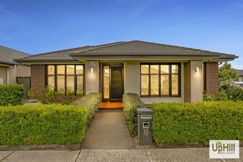 10 Chagall Pde, Clyde North, VIC 3978
