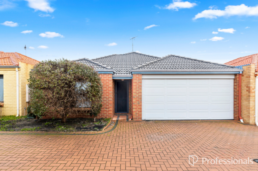 4/11 Priest Rd, Landsdale, WA 6065