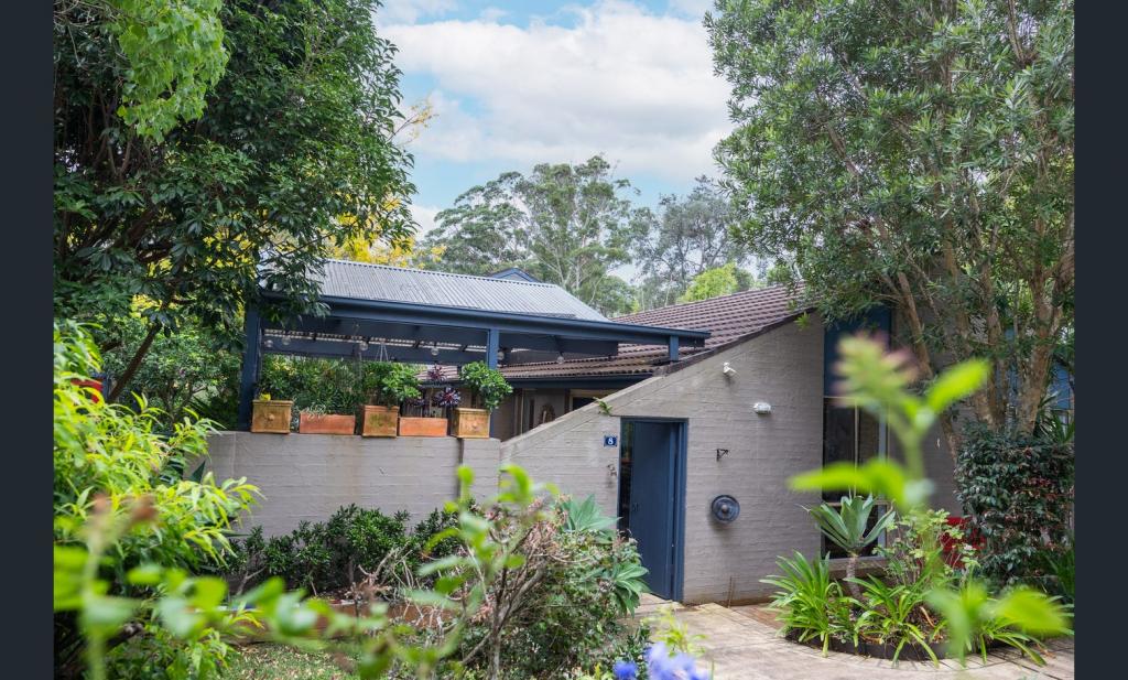 8 Libra Pl, Narrawallee, NSW 2539