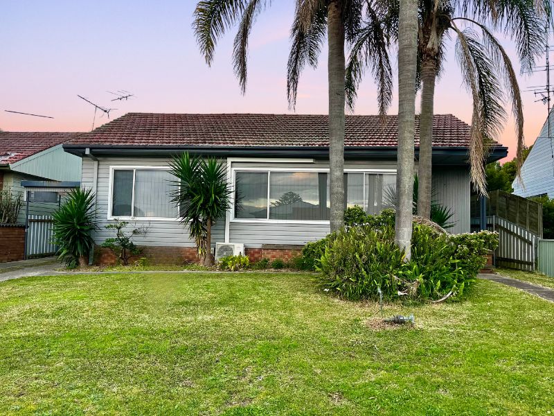 69 Bayview St, Warners Bay, NSW 2282