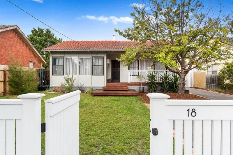 18 Coolgardie St, Frankston North, VIC 3200