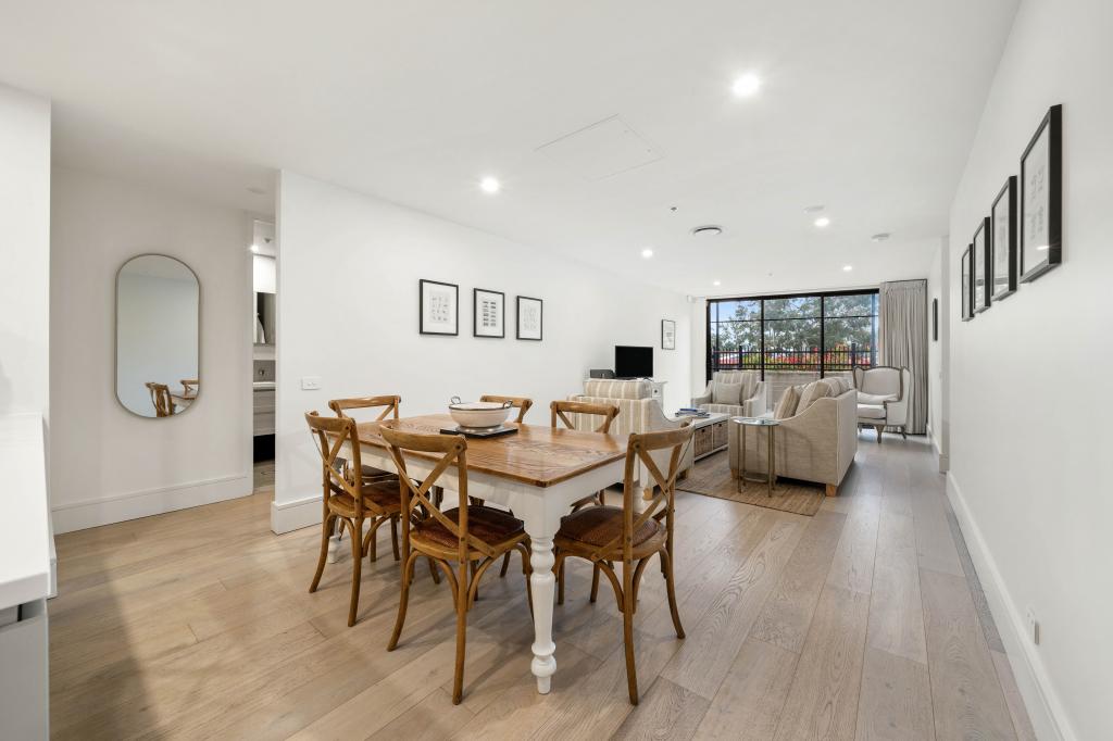1/2 Lady Nelson Pl, Red Hill, ACT 2603