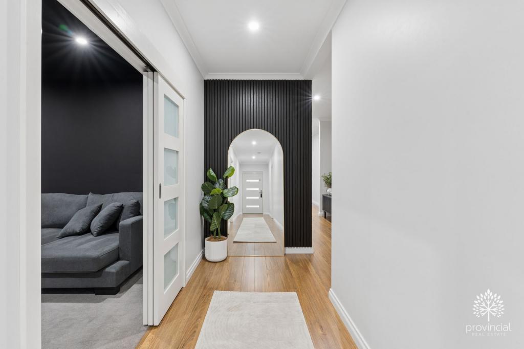 10 Beneke St, Bushmead, WA 6055
