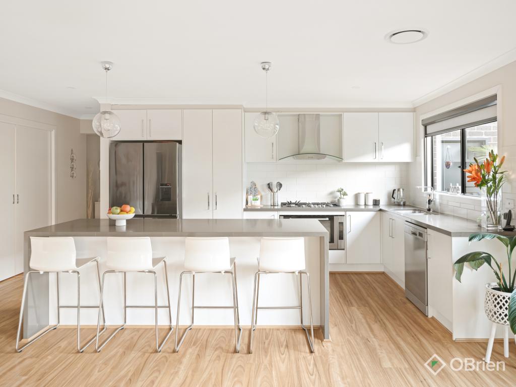 15 Pebble Beach Dr, Carrum Downs, VIC 3201