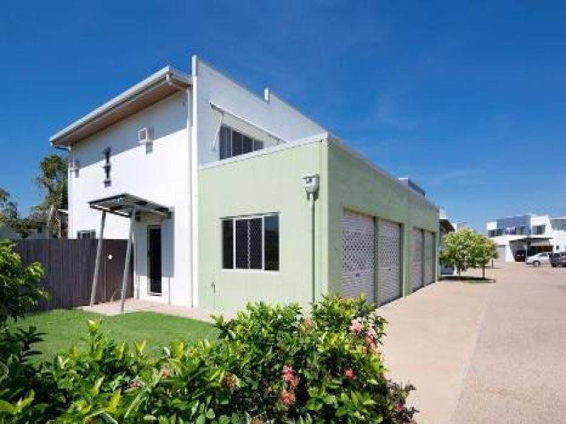 13/4 Vickers Rd N, Condon, QLD 4815
