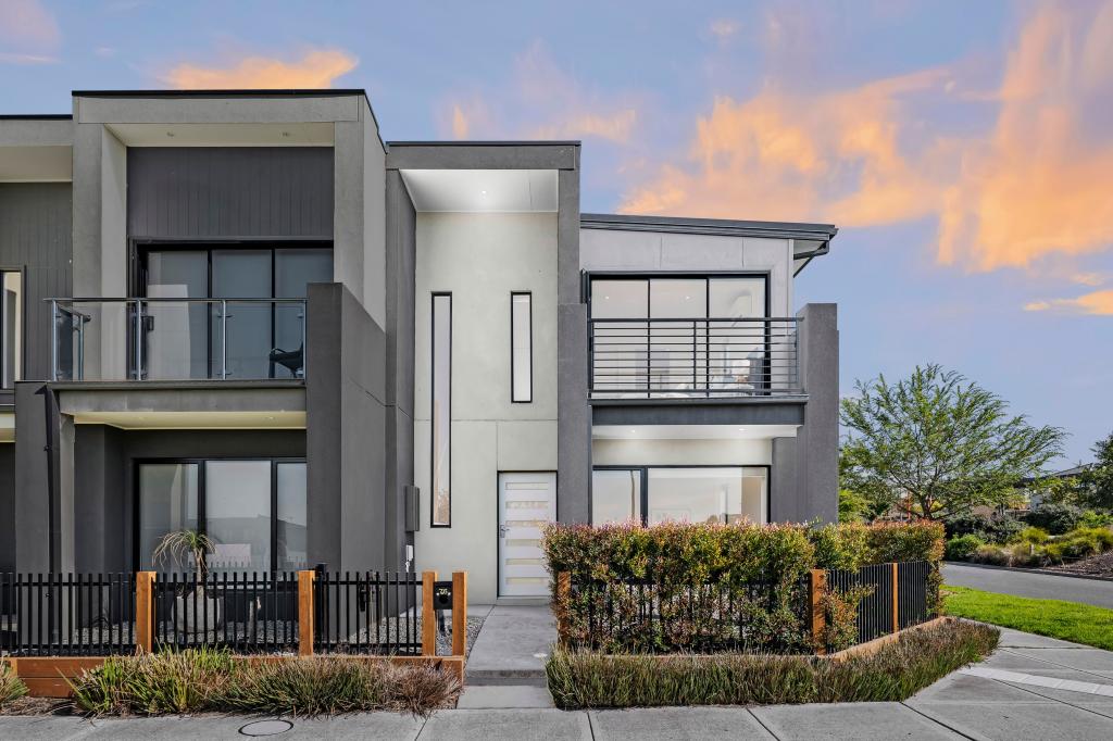 76 MACEDON PDE, WOLLERT, VIC 3750