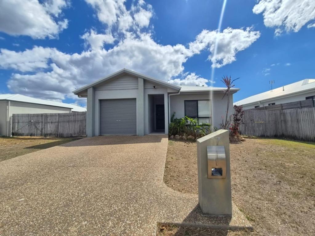17 Gotham Loop, Deeragun, QLD 4818
