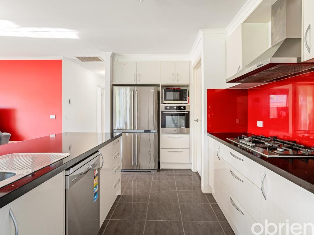 32 MYHAVEN CCT, CARRUM DOWNS, VIC 3201