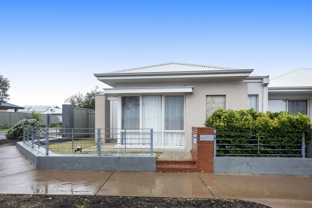 11 Carinata Cres, Byford, WA 6122