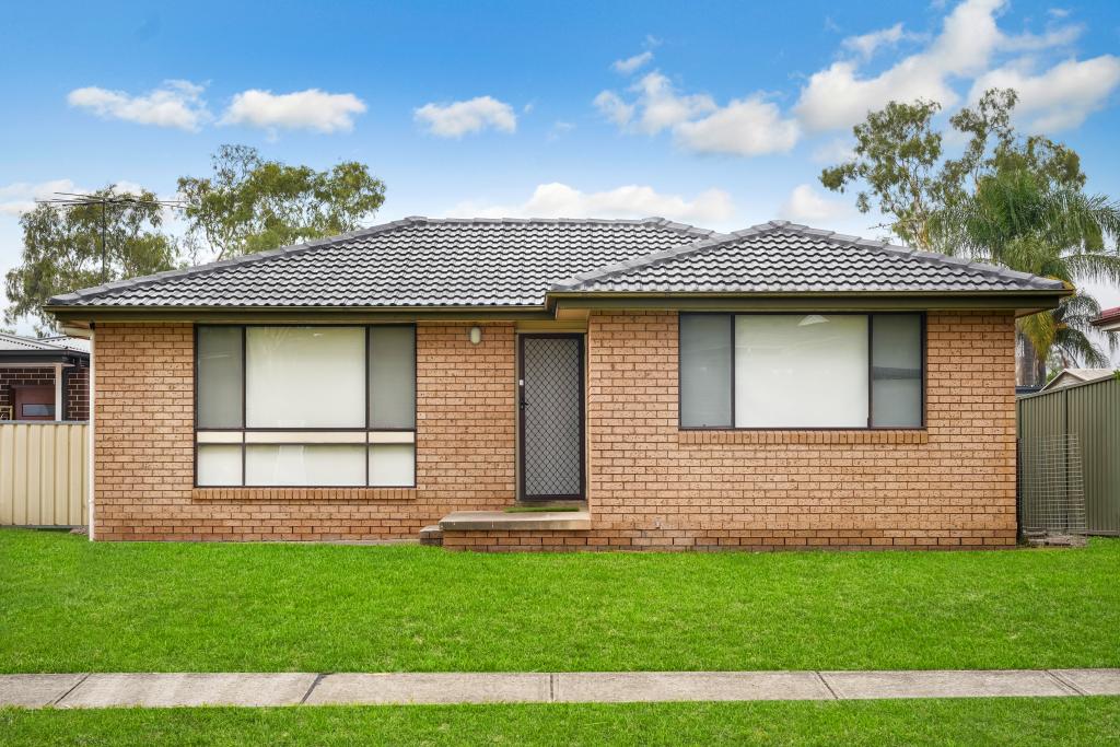 8 Mallory St, Dean Park, NSW 2761