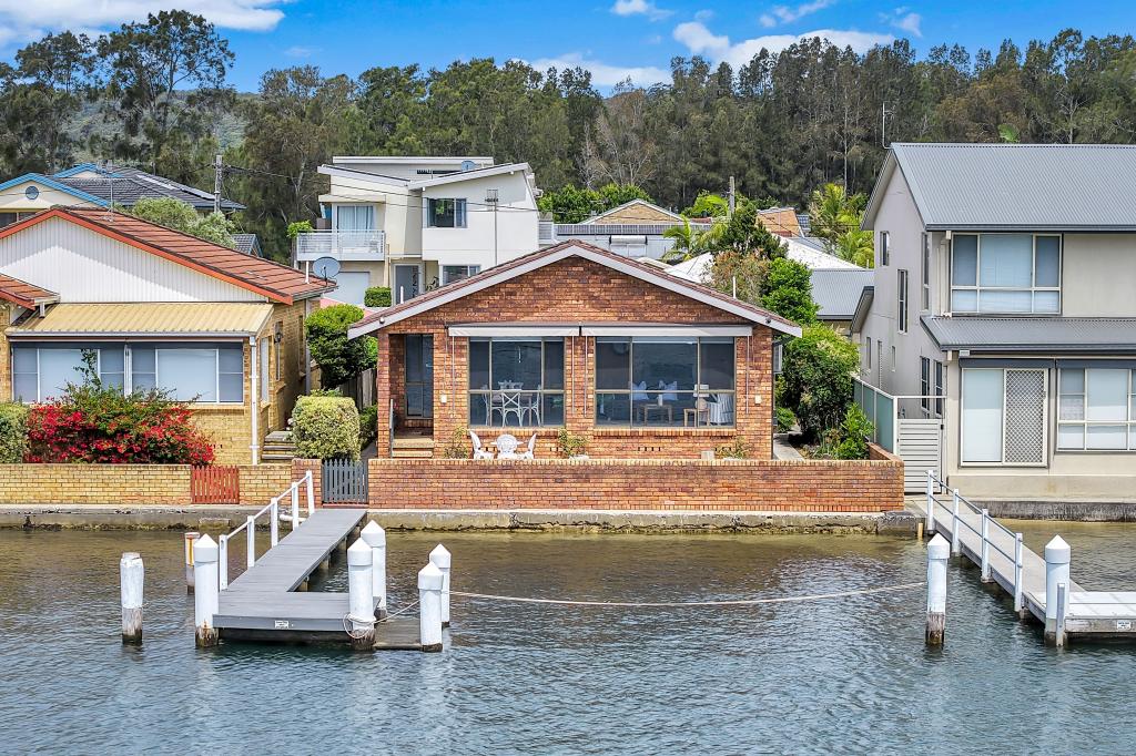 68 Shelly Beach Rd, Empire Bay, NSW 2257