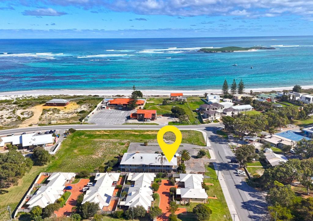 16/6 Cray St, Lancelin, WA 6044