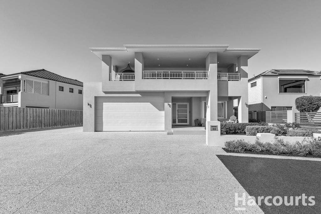 98 Boardwalk Bvd, Halls Head, WA 6210