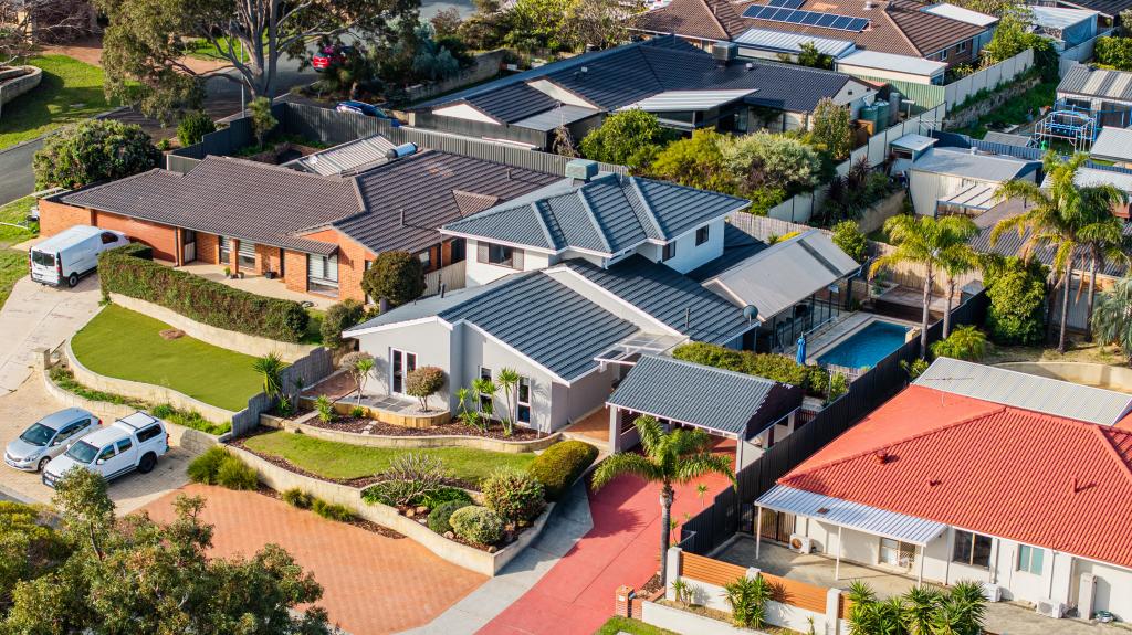 4 Hunt Lane, Kingsley, WA 6026