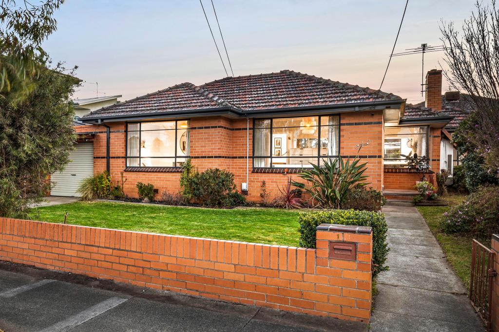 1 Osullivan Ct, Fawkner, VIC 3060