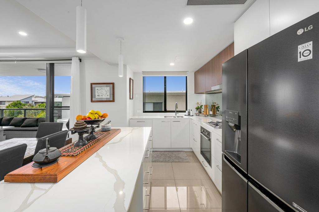 109/37 Sickle Ave, Hope Island, QLD 4212