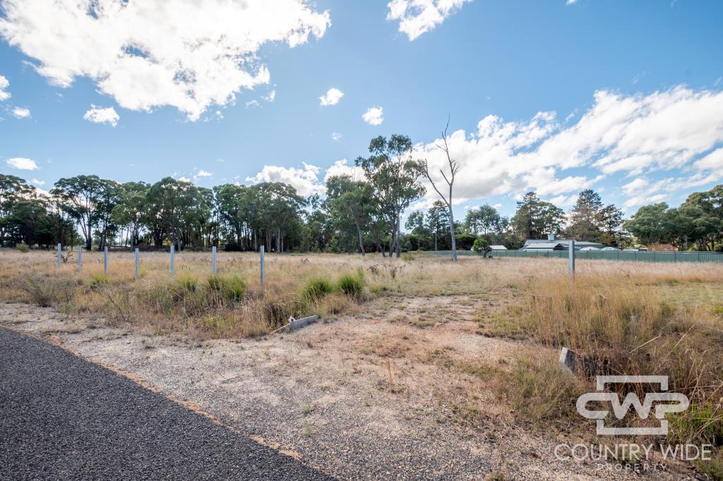 24 Marshall Way, Emmaville, NSW 2371