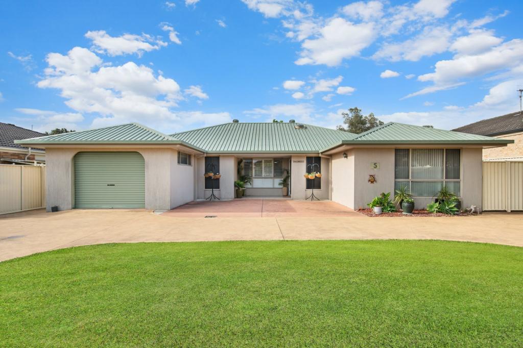 5 Ivory Cres, Woongarrah, NSW 2259