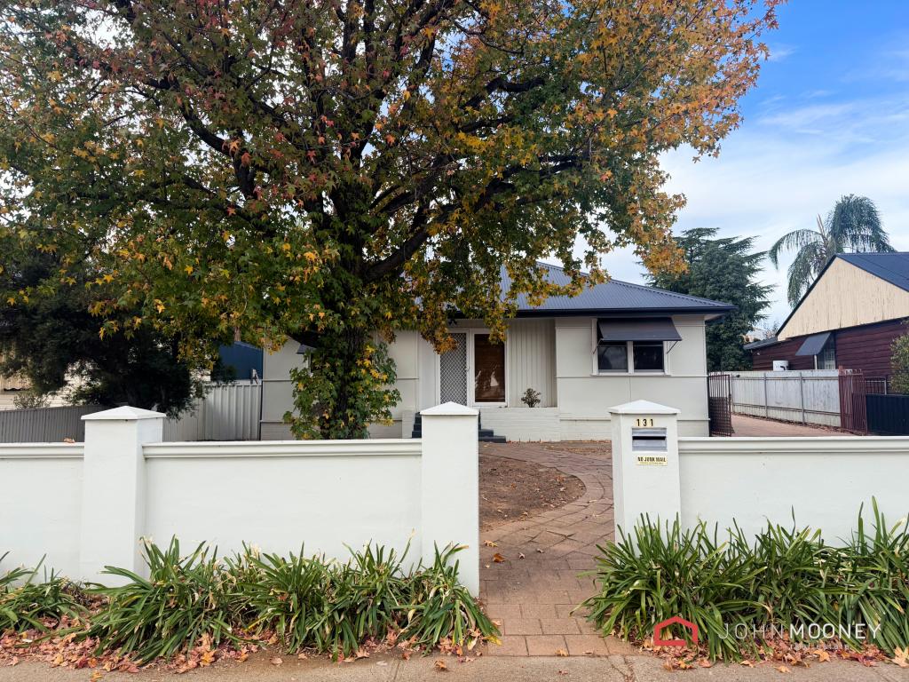 131 Bourke St, Mount Austin, NSW 2650